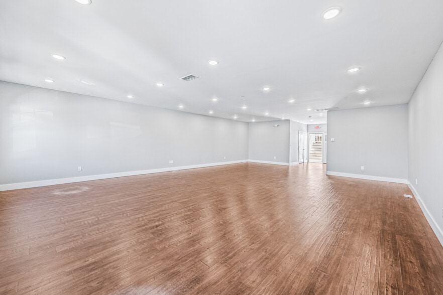 More Photos Of 24 S Washington Ave, Margate City Medical For Sale