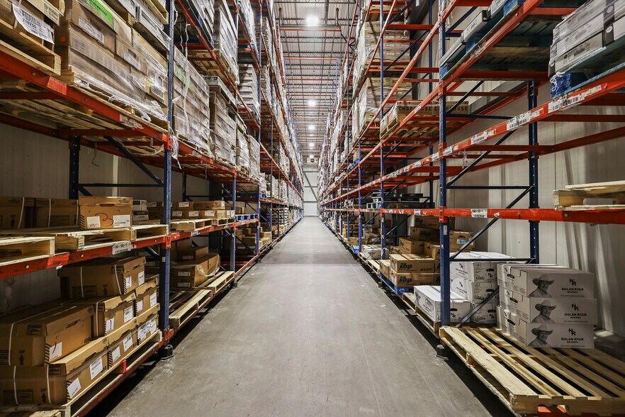 More Photos Of 5225 Investment Dr, Dallas Refrigeration Cold Storage For Lease