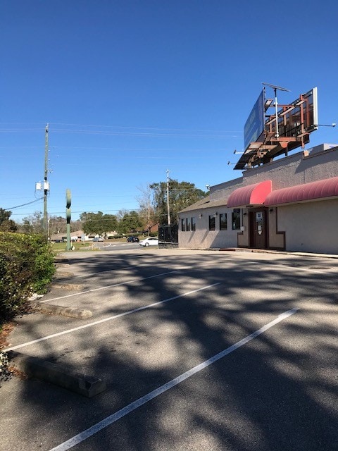 More Photos Of 2529 Apalachee Pky, Tallahassee Restaurant For Lease