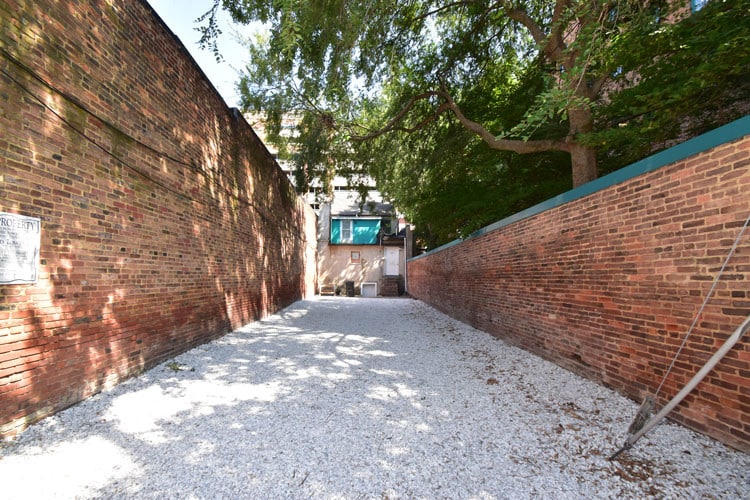 More Photos Of 713 Pratt St, Baltimore Freestanding For Sale