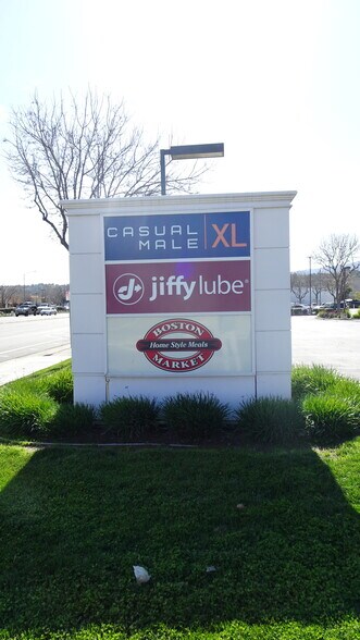 More Photos Of 880-898 Blossom Hill Rd, San Jose Unknown For Lease