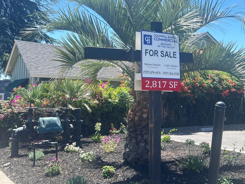 More Photos Of 709 California Blvd, Napa Service For Sale