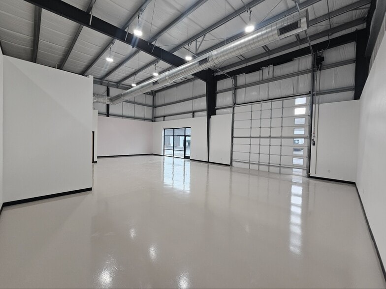 More Photos Of 6420 FM 1102, New Braunfels Unknown For Lease