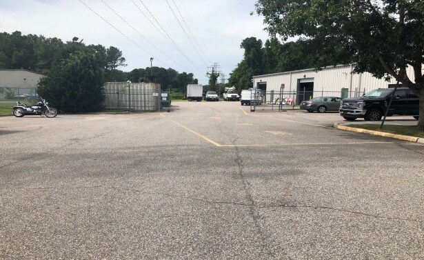 More Photos Of 807 Professional Pl W, Chesapeake Warehouse For Lease
