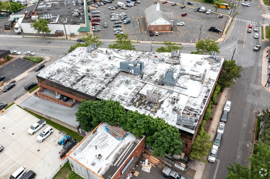 More Photos Of 1800 Rockaway Ave, Hewlett Office For Sale