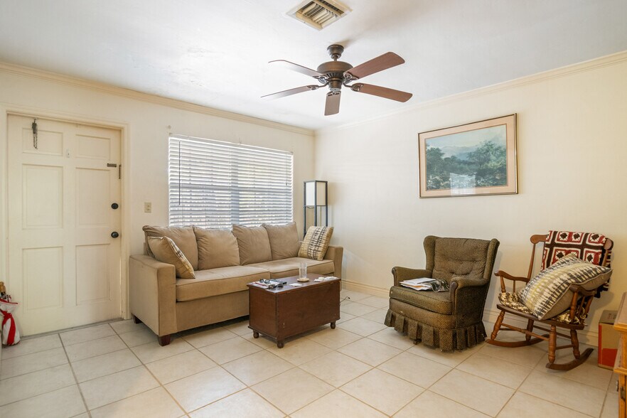 More Photos Of 5230 NE 14th Way, Fort Lauderdale Apartments For Sale