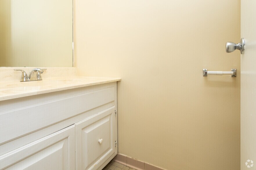 More Photos Of 1520 Park Ave, Baltimore Apartments For Sale