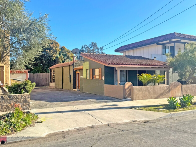 Primary Photo Of 213 W Gutierrez St, Santa Barbara Warehouse For Sale