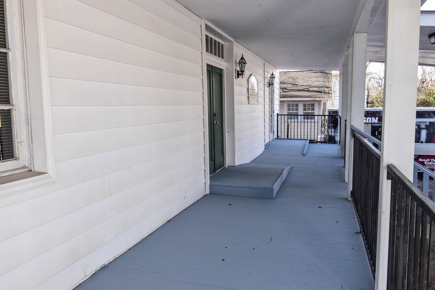 More Photos Of 2606 8th St, Tuscaloosa Office Residential For Sale