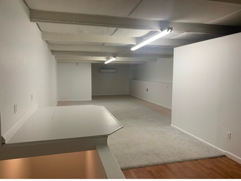 More Photos Of 809 Professional Pl W, Chesapeake Light Manufacturing For Sale