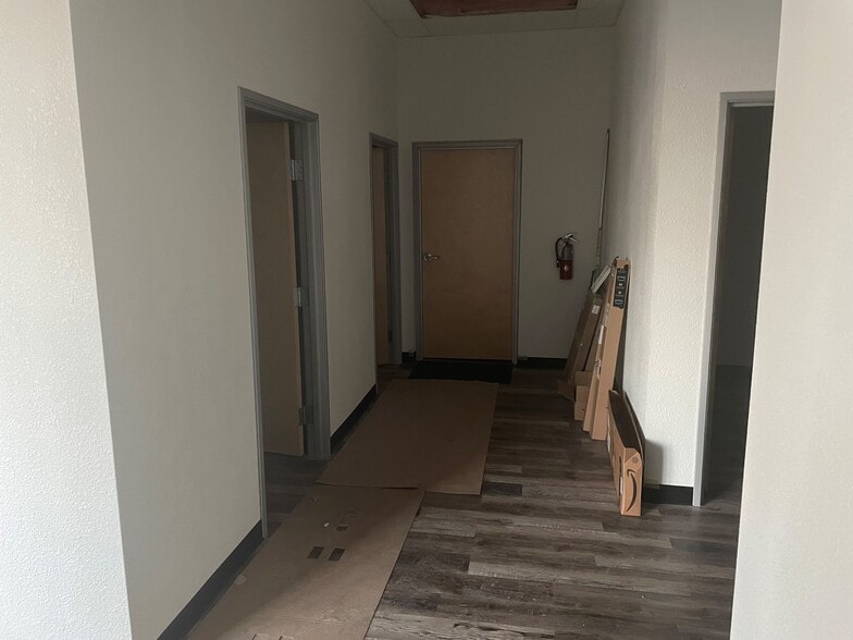 More Photos Of 11320 Mosier Valley Rd, Fort Worth Warehouse For Lease