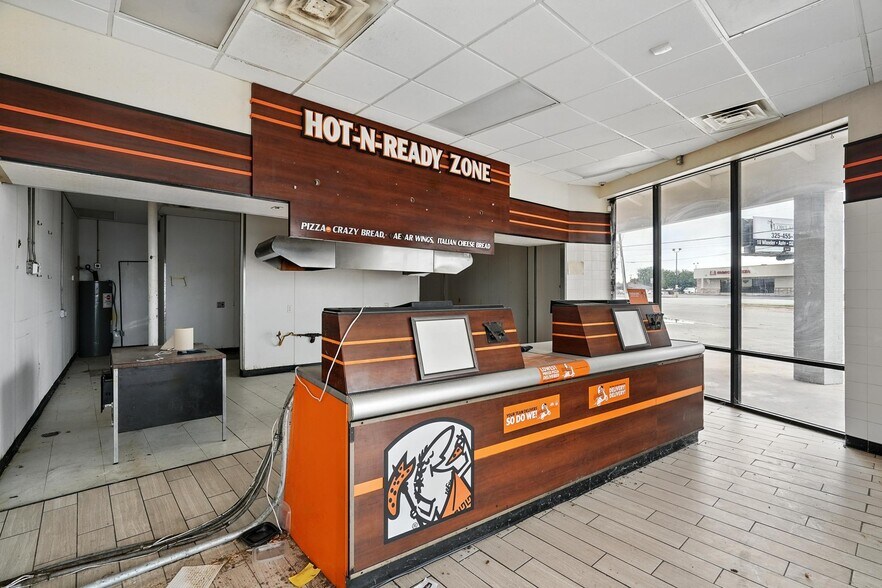 More Photos Of 4102 Buffalo Gap Rd, Abilene Unknown For Lease