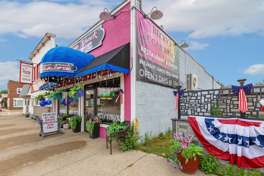More Photos Of 158 S Main St, Adams Storefront For Sale