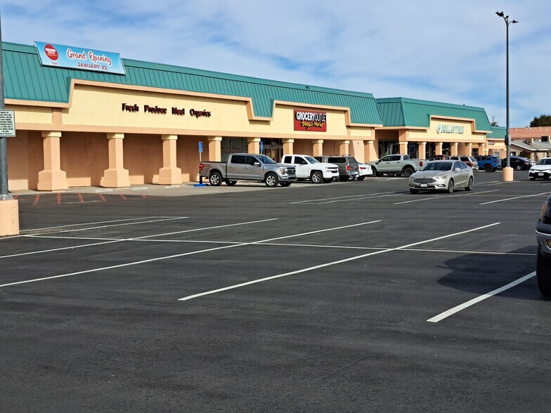 Primary Photo Of 631-737 W Hobsonway Blvd, Blythe Unknown For Lease