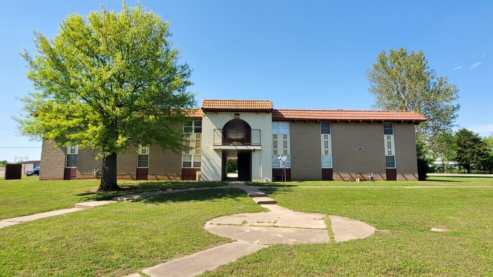 Primary Photo Of 1428 S Little Ave, Cushing Apartments For Sale