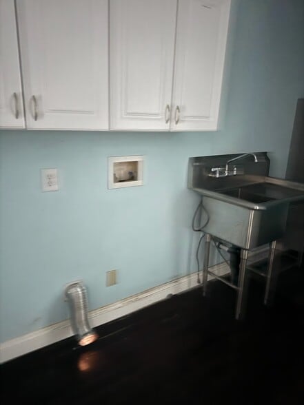 More Photos Of 12889 Rancho Penasquitos Blvd, San Diego Freestanding For Lease
