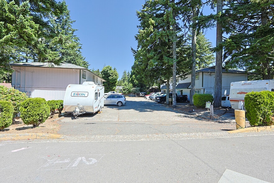 More Photos Of 2153 10th St, Florence Apartments For Sale
