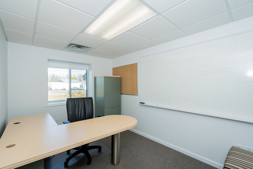 More Photos Of 1252 Saratoga Rd, Ballston Spa Light Distribution For Sale