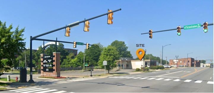 More Photos Of 1129 W Franklin Blvd, Gastonia Flex For Lease