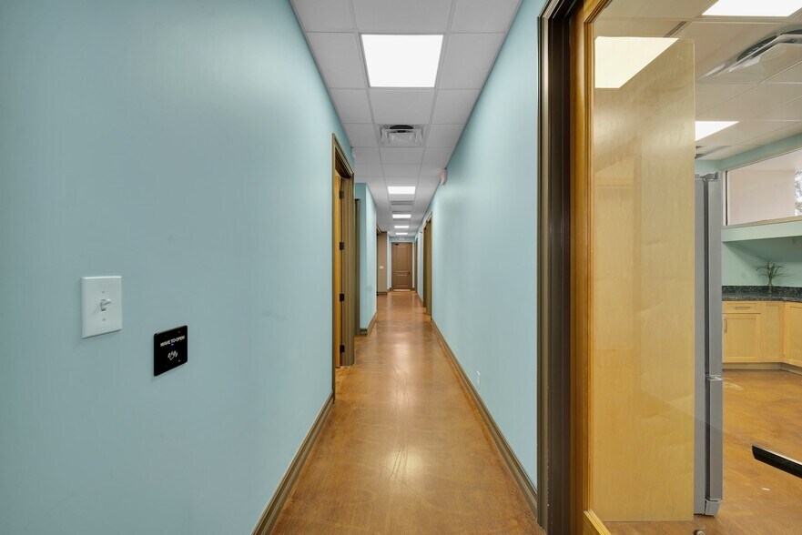 More Photos Of 6061 NE 14th Ave, Fort Lauderdale Medical For Lease