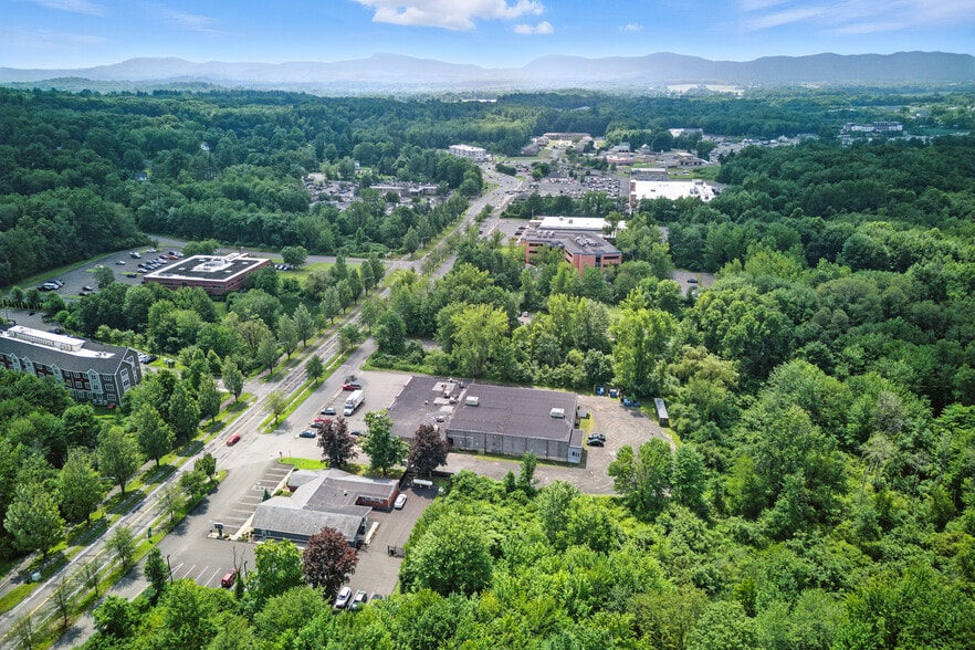 More Photos Of 65 University Dr, Amherst General Retail For Lease