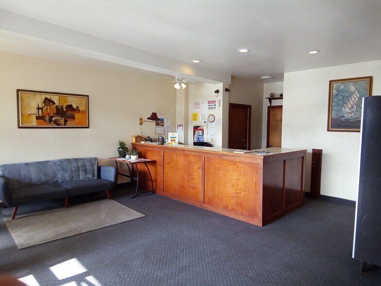 More Photos Of 4253 Highway 101 N, Gearhart Hotel For Sale