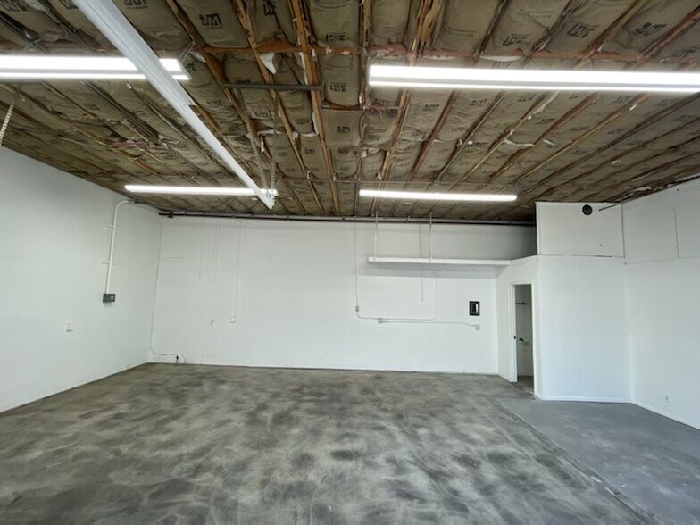 More Photos Of 7361 Ethel Ave, North Hollywood Service For Lease