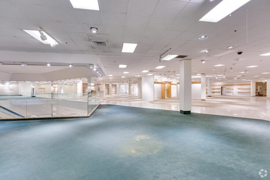 More Photos Of 3340 Mall Loop Dr, Joliet Department Store For Sale