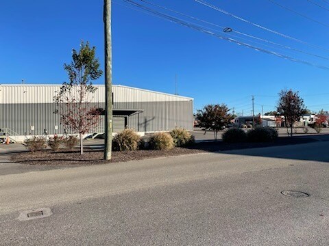 More Photos Of 1900 Ellen Rd, Richmond Office For Lease