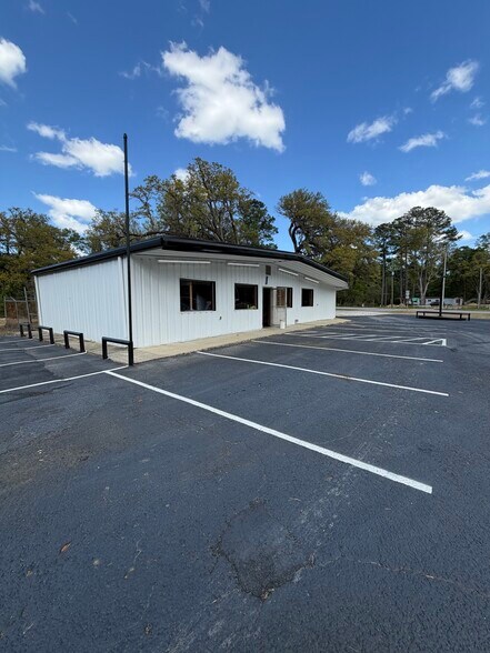 More Photos Of 11321 Jefferies Hwy, Walterboro General Retail For Sale