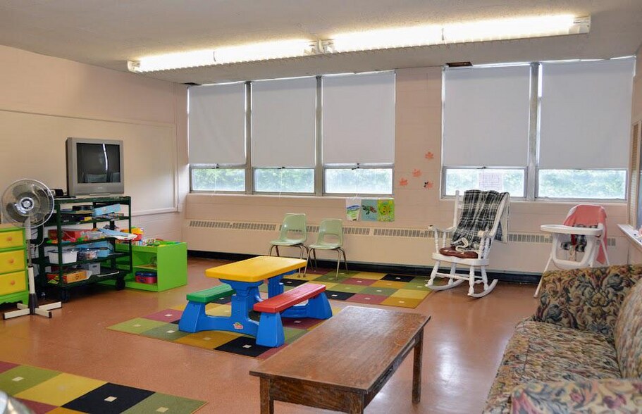 More Photos Of 2300 Mahantongo St, Pottsville Theater Concert Hall For Sale