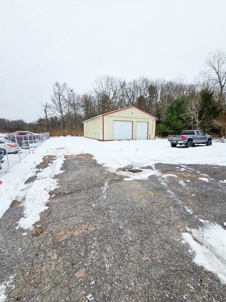 Primary Photo Of 317 N Hunter Hwy, Drums Specialty For Lease
