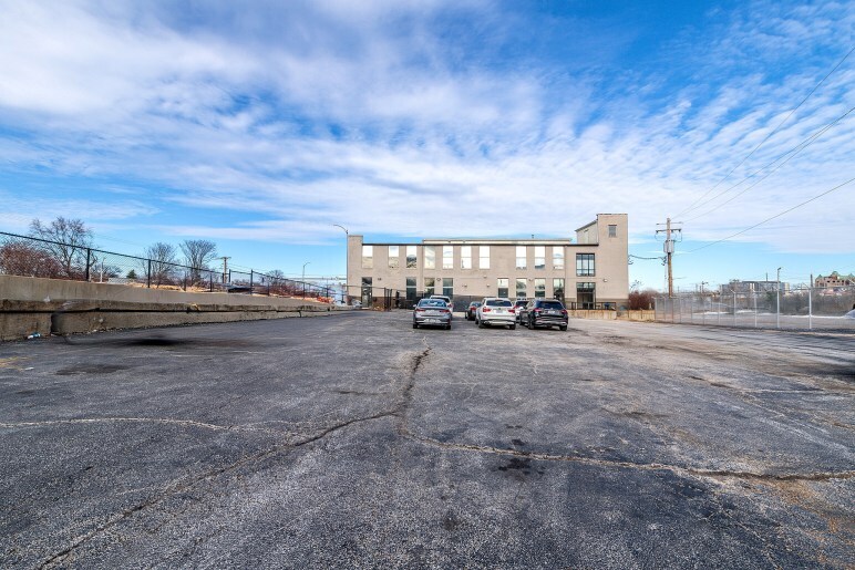 More Photos Of 1470 S Vandeventer Ave, Saint Louis Loft Creative Space For Sale
