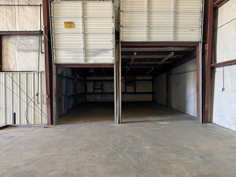 More Photos Of 1223 69th E ave, Tulsa Industrial For Lease