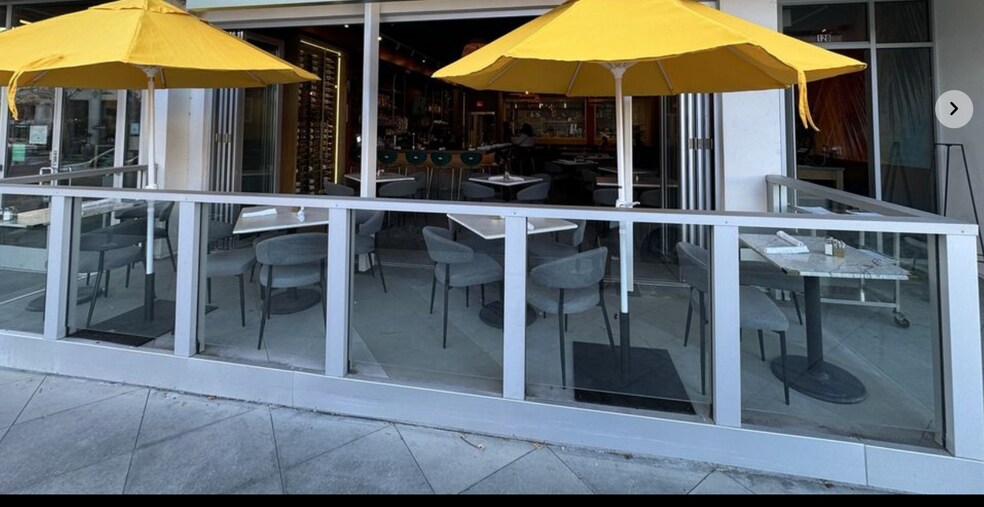 More Photos Of 525 Santa Monica Blvd, Santa Monica Apartments For Sale