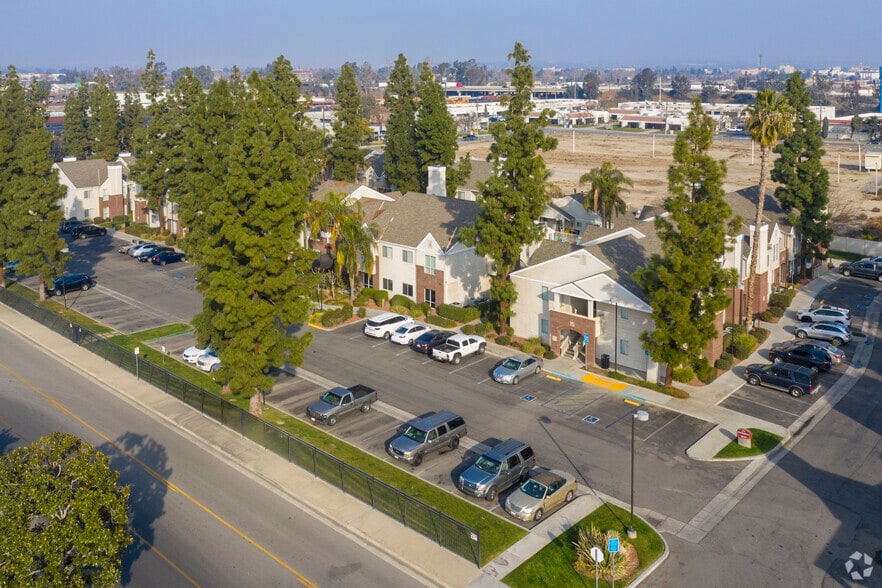 More Photos Of 4241 Chester Ln, Bakersfield Hotel For Sale