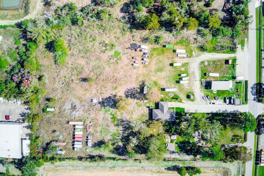 More Photos Of 77 Riley Rd, Houston Flex For Sale