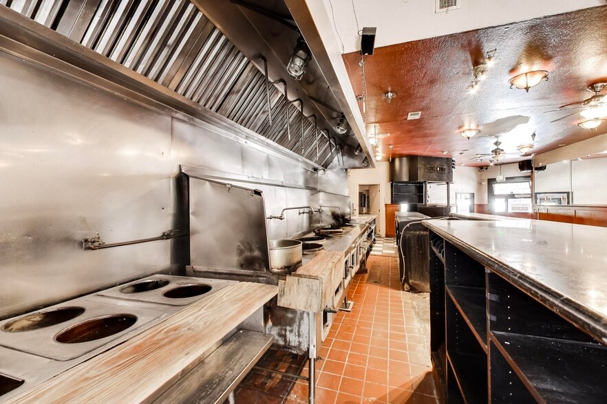 More Photos Of 217 Columbus Ave, San Francisco Restaurant For Lease