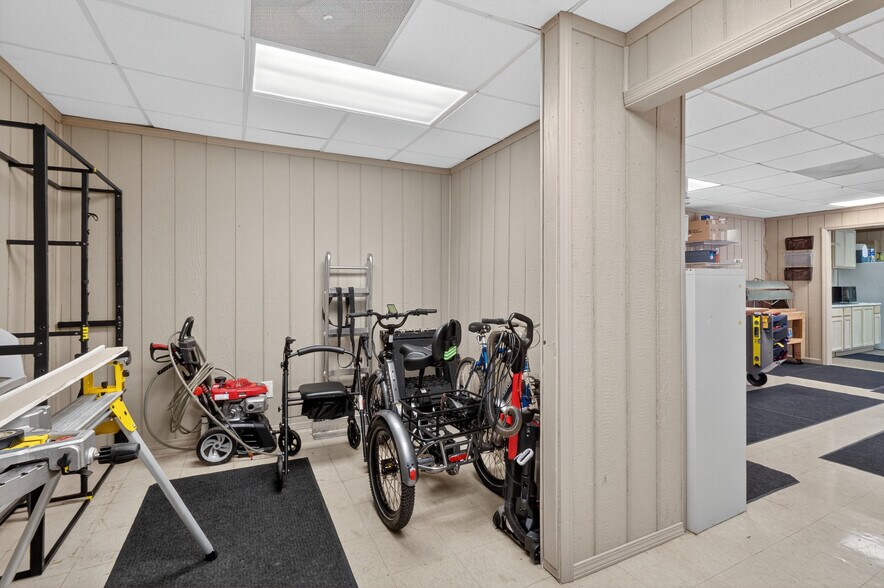 More Photos Of 638 Main St, Columbia Office For Sale