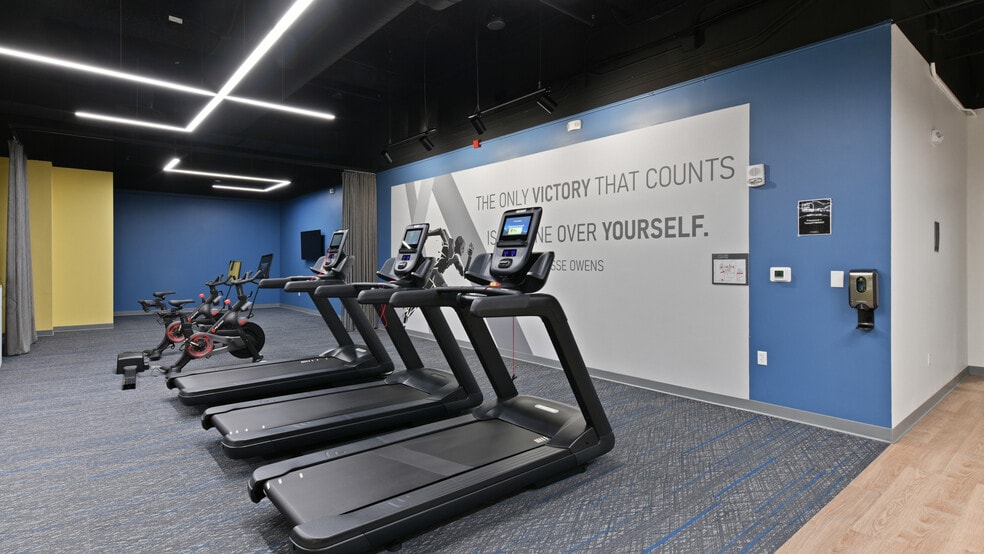 More Photos Of 21 E State St, Columbus Office For Lease