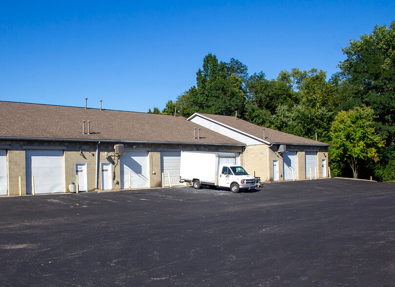 More Photos Of 971 Robinwood Ave, Columbus Warehouse For Lease