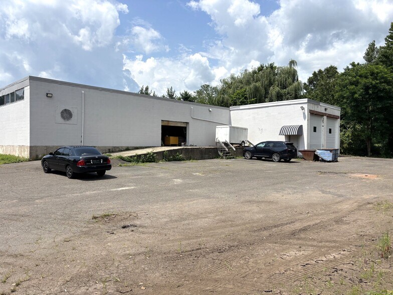 More Photos Of 323 Clark St, Milldale Industrial For Sale