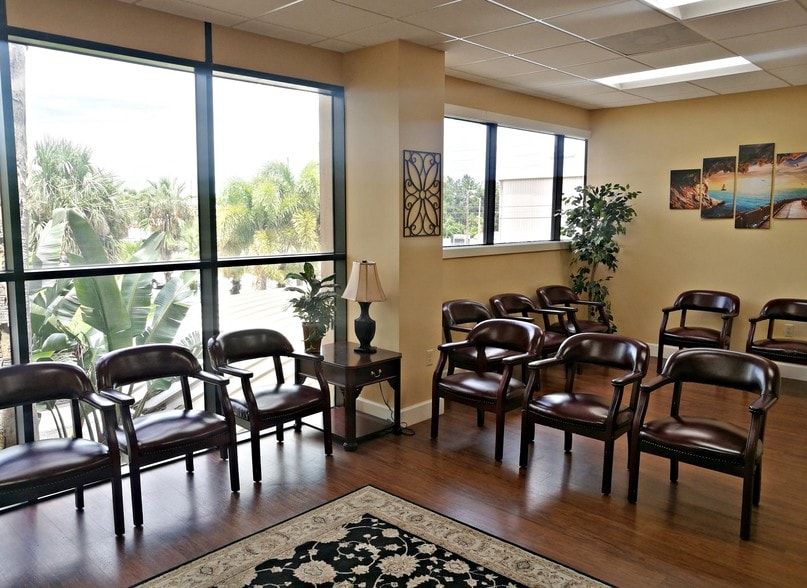 More Photos Of 11200 Seminole Blvd, Largo Medical For Lease