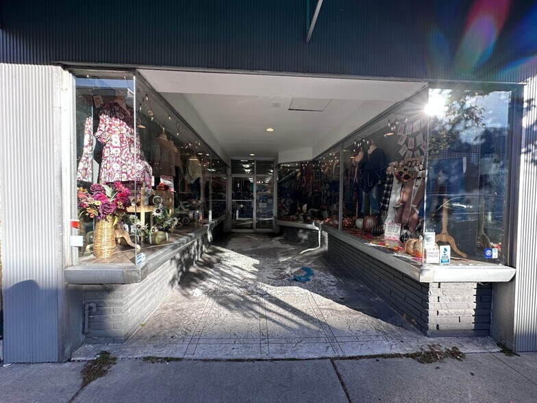 More Photos Of 207 E Front St, Traverse City General Retail For Sale