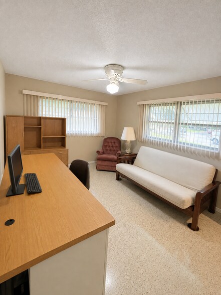 More Photos Of 761 E Prima Vista Blvd, Port Saint Lucie Office For Lease