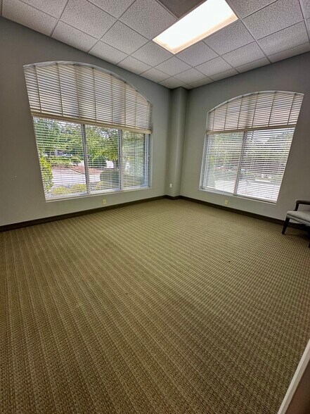 More Photos Of 5 Corporate Center Ct, Greensboro Office For Lease