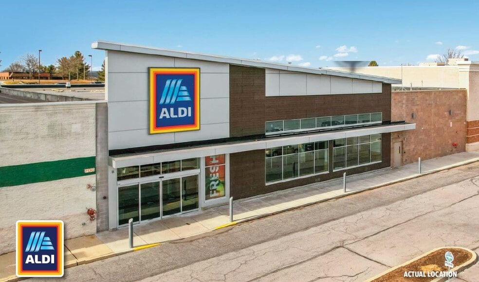 Primary Photo Of 1065 Woodland Rd, Wyomissing Supermarket For Sale