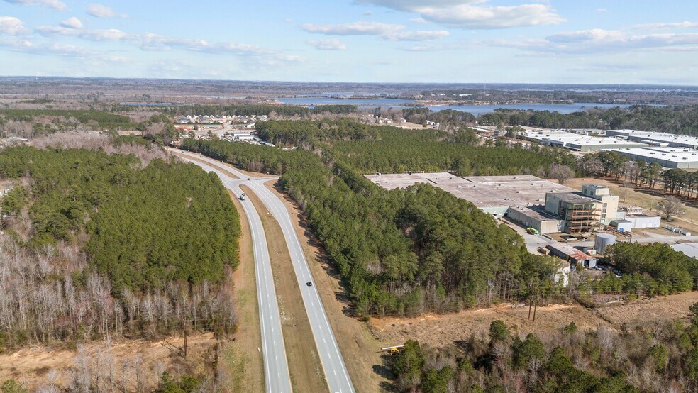More Photos Of 197 Bosch Blvd, New Bern Warehouse For Lease