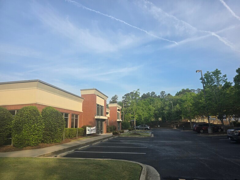 More Photos Of 11125 Jones Bridge Rd, Alpharetta Medical For Sale