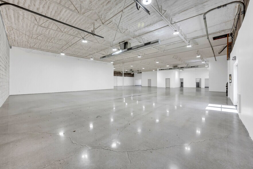 More Photos Of 42 W Boxelder Pl, Chandler Showroom For Lease